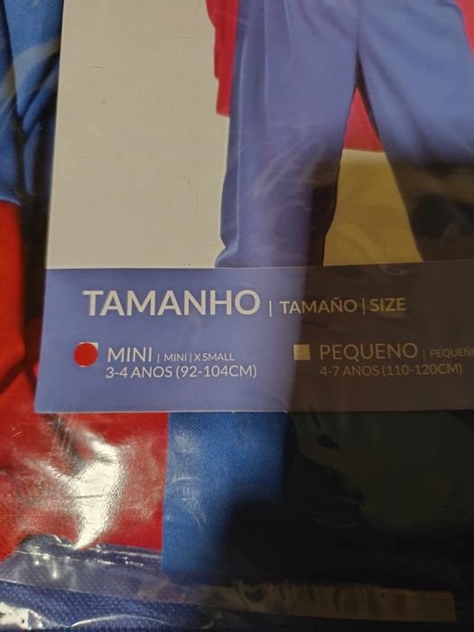 Fato de carnaval do super herói