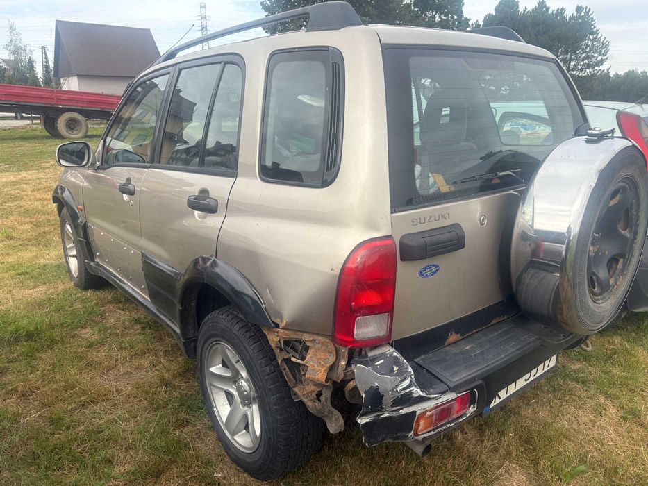Sprzedam na części Suzuki Grand Vitare