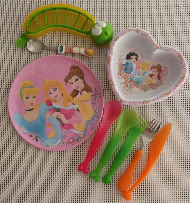 Pratos conjunto bebê.