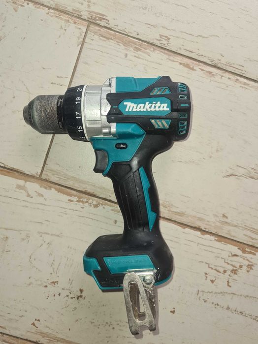 MOCNA wkrętarko-wiertarka Makita