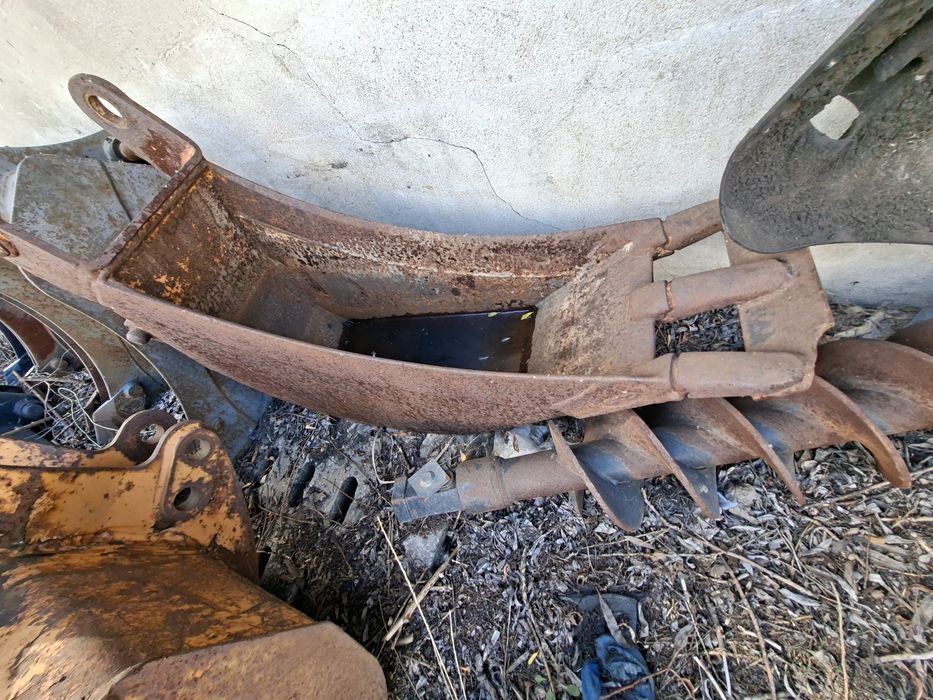 Łyżki do kopania CASE koparko ładowarka