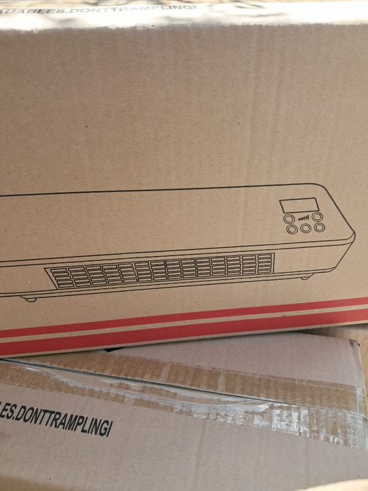 Ventilador tipo Ar Condicionado de Parede com comando que ventila  ou aquece