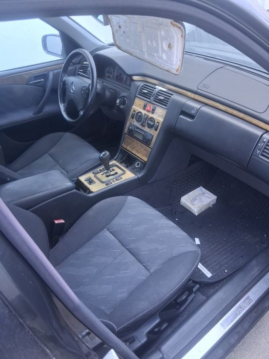 Vendo esse Mercedes-Benz