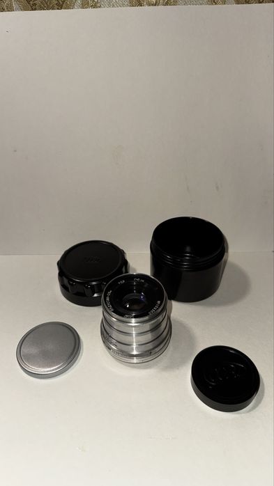 Фото обʼєктив Індустар-26м