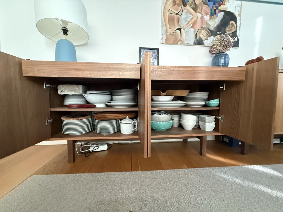 Vende-se Conjunto de 2 Aparadores IKEA STOCKHOLM - Acabamento em Nogueira