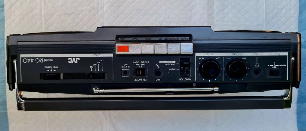 JVC RC-440LD кассетная магнитола