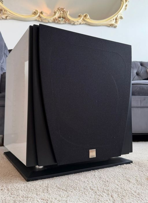 Mocny subwoofer  Dali ikon sub mk2 ! Mocarz  biały piękny