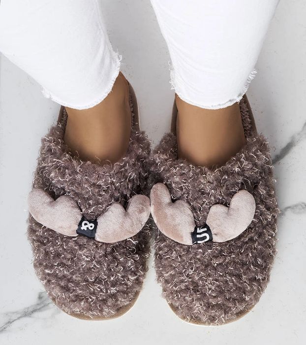 Brązowe kapcie z futerkiem Rosny