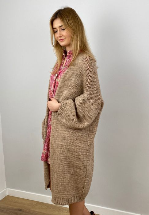 Nowy sweter Maxi beżowy