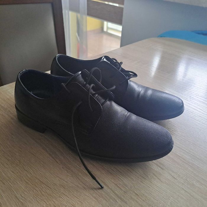 Buty eleganckie, komunijne chłopięce firmy STAN-DAR 32 (21,5cm)