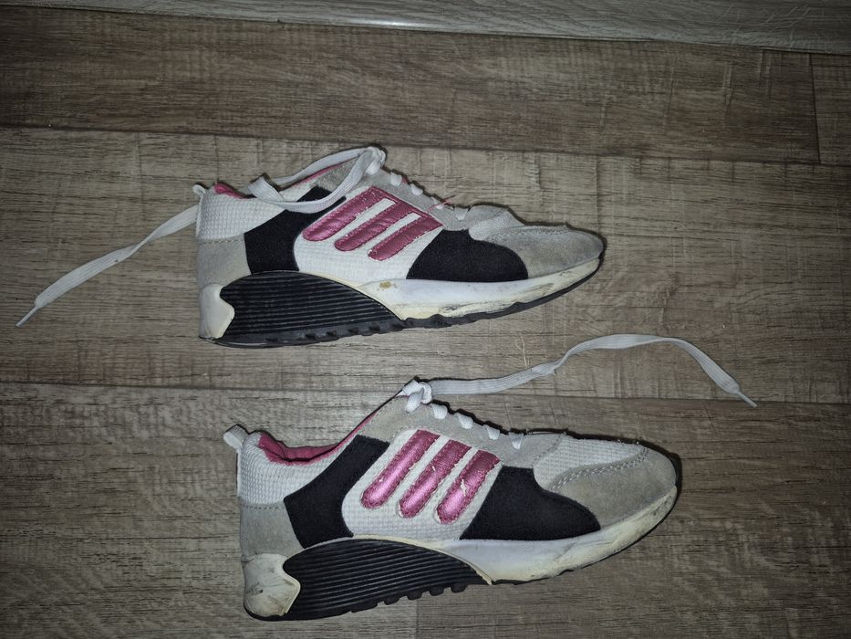 33-34 Кросівки б.в 21.5 см устілка