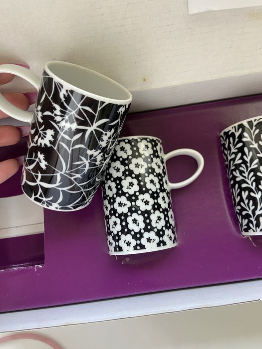 Set 4 Coffee Cups & Sauc430852069970432001