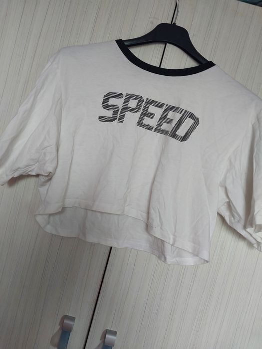 Biały T-shirt crop top CROPP