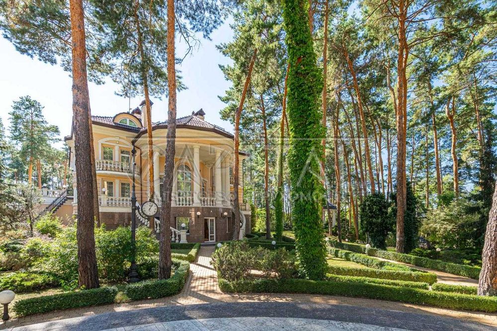 Будинок 867м2/6 пов /45 соток в КМ "Канадське селище"