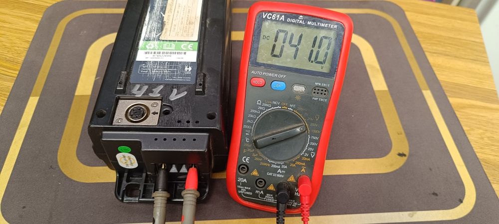 Батарея - з електровелосипеда Giant EnergyPak 400, 36V -11.3 Ah