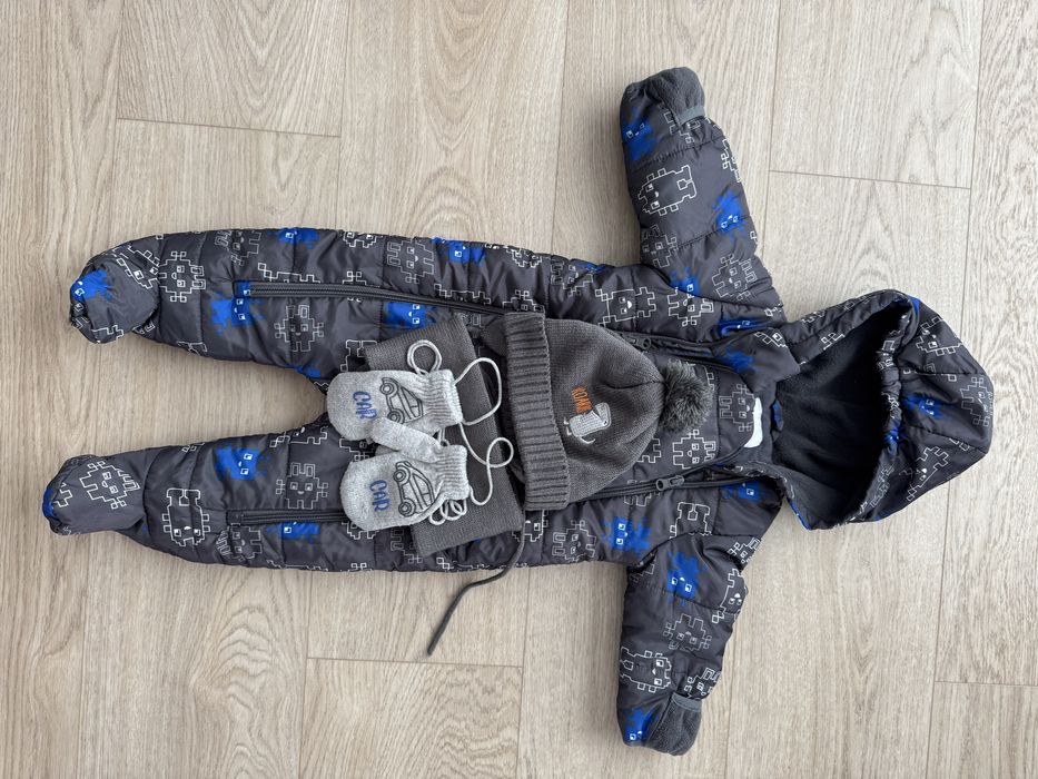 Kombinezon, czapka , szalik i rękawiczki