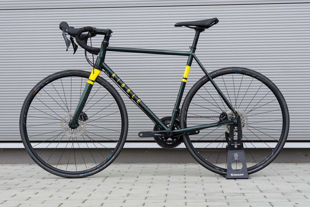 Stalowy Rower Szosowy Ribble Endurance 725 Disc - Sport Shimano 105 2x11 L