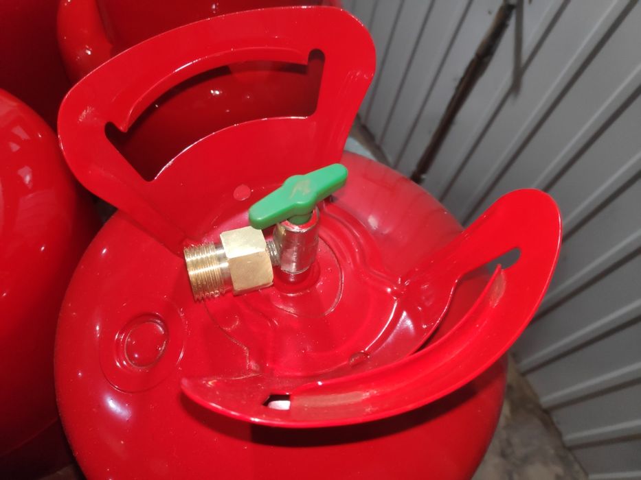 Балон під газ з лівою різьбою 12л