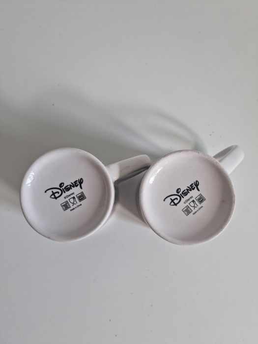 Białe kubki Disney Vintage
