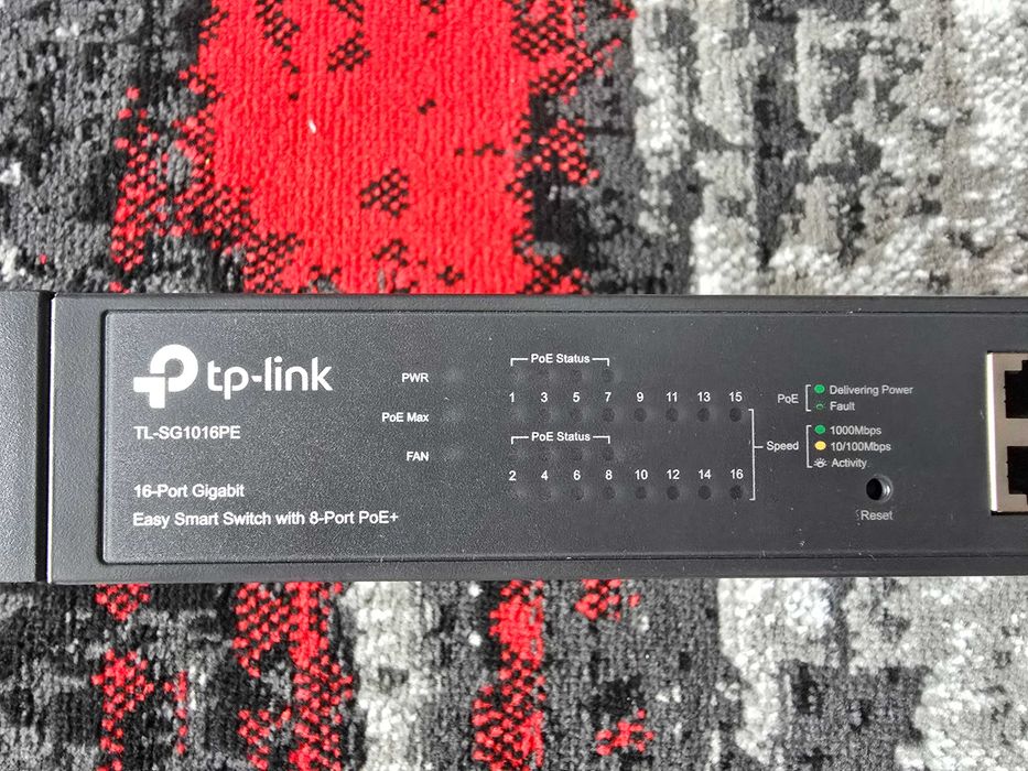 Switch TL-SG1016PE