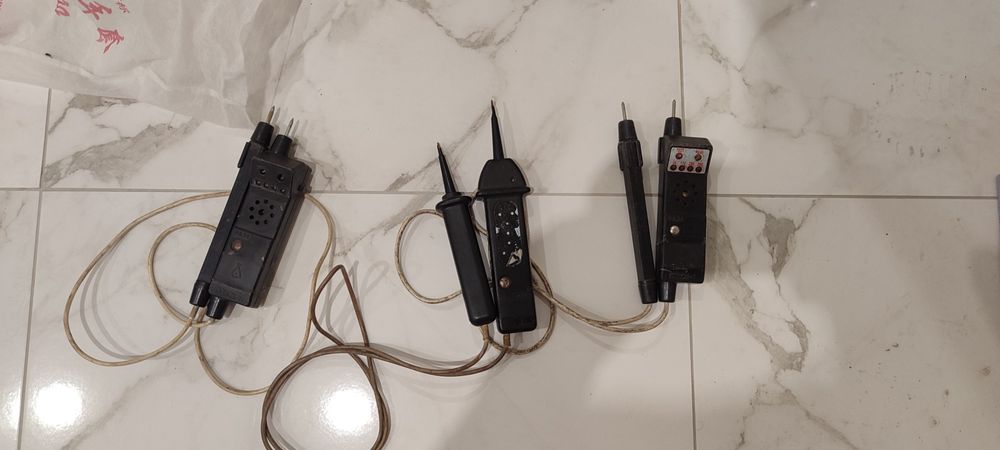 Указатель напряжения