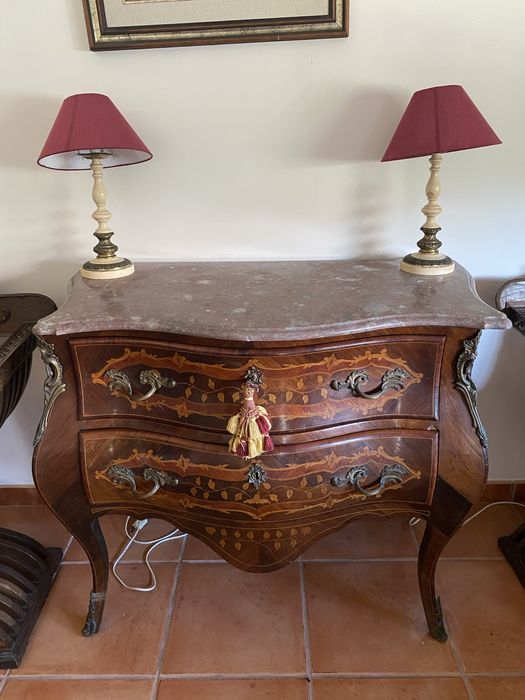 Móvel Antigo ÓTIMO PARA RESTAURAR + Candeeiros