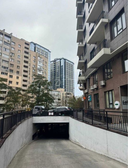 Оренда / Офіс /вул. Василя Тютюнника, Печерськ/Cardinal/Предславинська