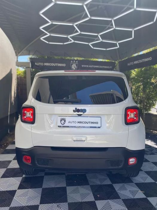 Jeep Renegade497671686598184963