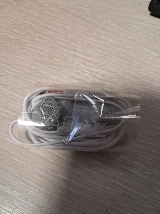 Навушники Samsung нові оригінал