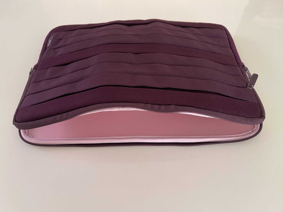 Etui Belkin do laptop/macbook  -NOWE-