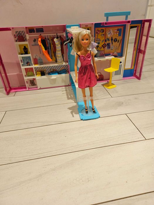 Szafa lalki Barbie