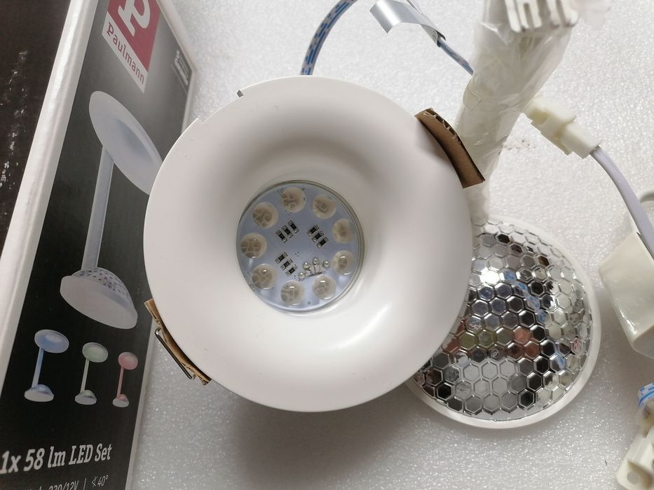 Halogen RGB z odblysnikiem