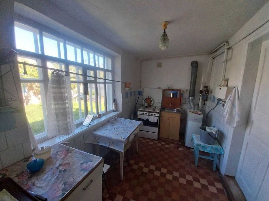 Продаж окремого будинку в Полтаві.
