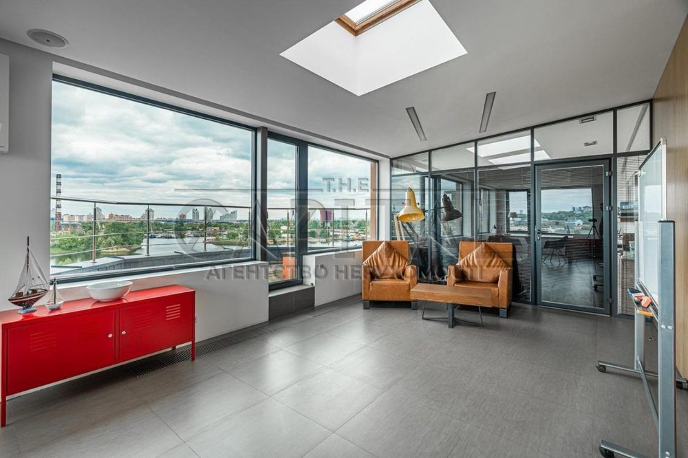 Продажа офиса, ул. Почайнинская, Подол