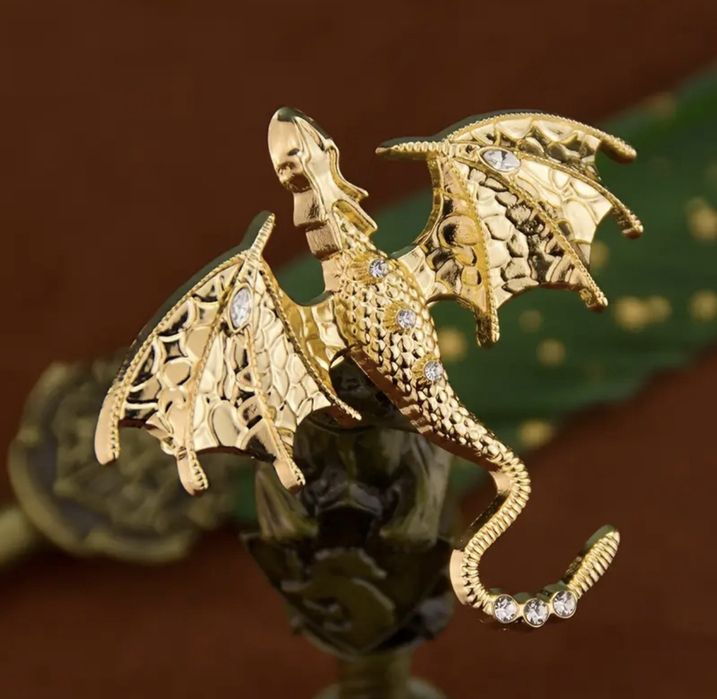 Alfinete Dragão Dourado
