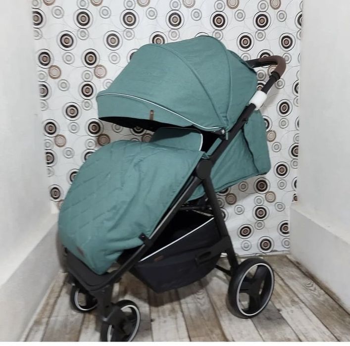 Коляска прогулочная Carrello Bravo