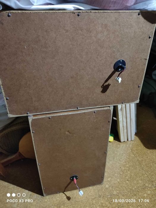 Colunas de som em madeira mogno 80 watts cada