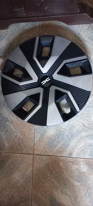 Vendo um aro Dacia