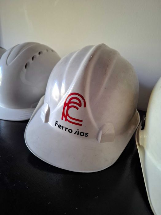 Capacetes de obra463436474409953282