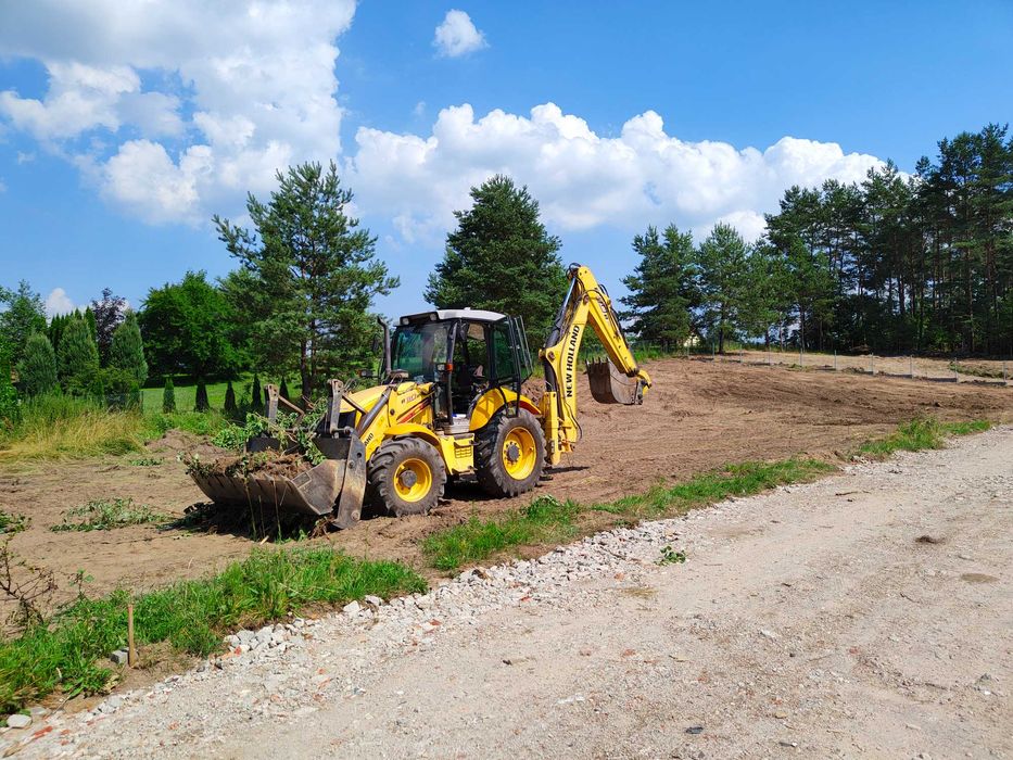 Usługi  koparko ładowarka kopararka kołowa 19 t koparka gasienicowa 25