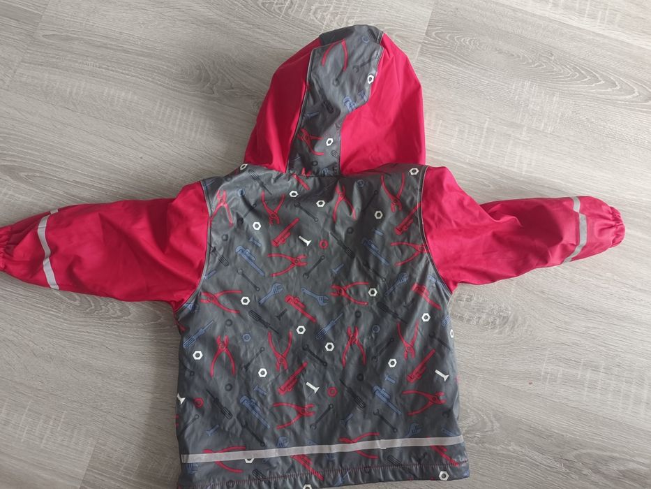 Kurteczka przeciwdeszczowa chłopięca r.98/104