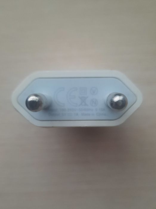 Зарядні адаптери Iphone 1A