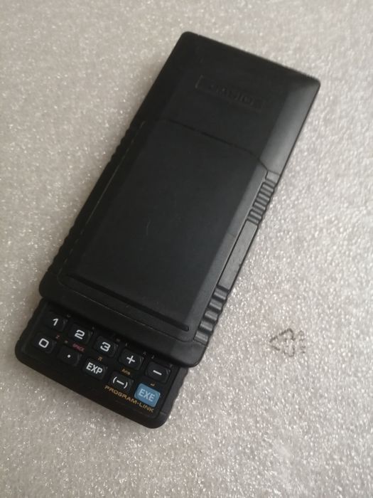 Kalkulator graficzny Casio CFX-9850GB Plus.