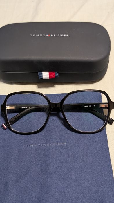 Очки для зрения Tommy Hilfiger