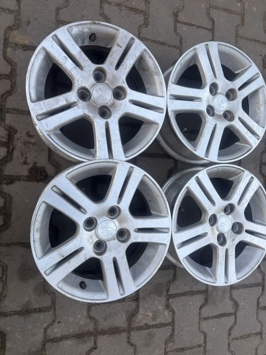 Alufelgi 4x100 5 J x 14 ET 40