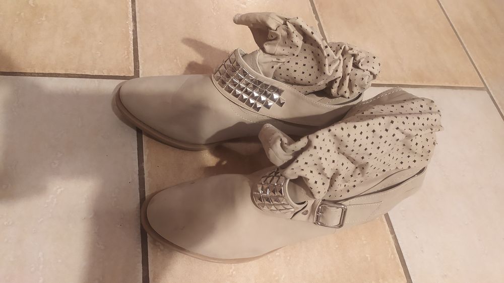 Botki damskie beżowe