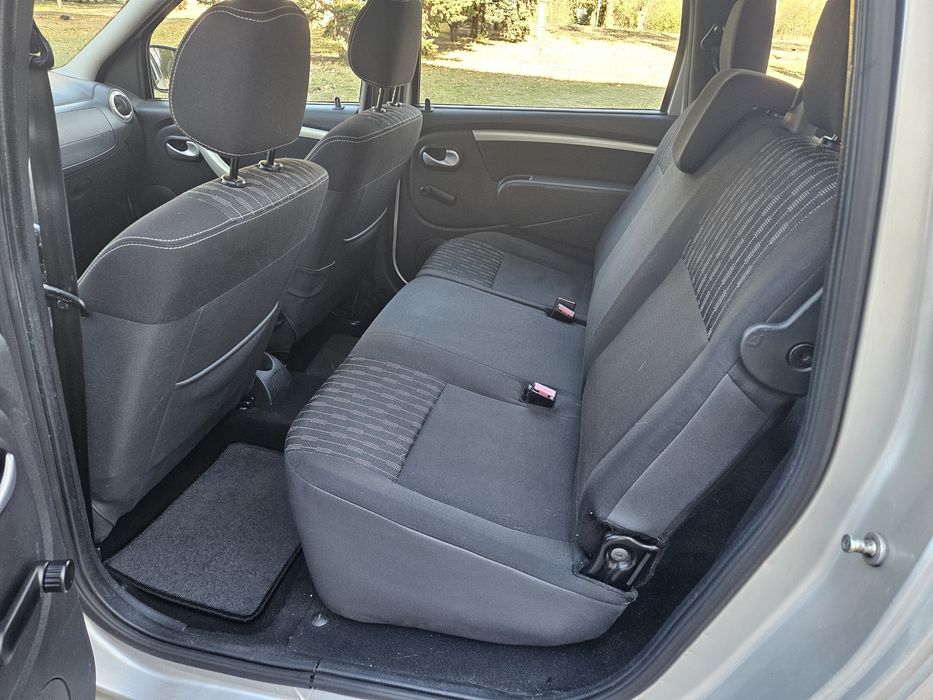 Продам Dacia Logan MCW Laureat Black Line 2012 г.в