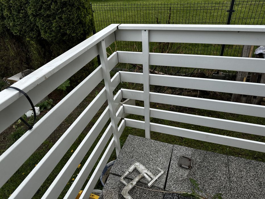 Barierka ocynkowana solidna 10,5 mb. Plus furtka