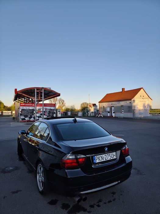 BMW E90 325i 218km