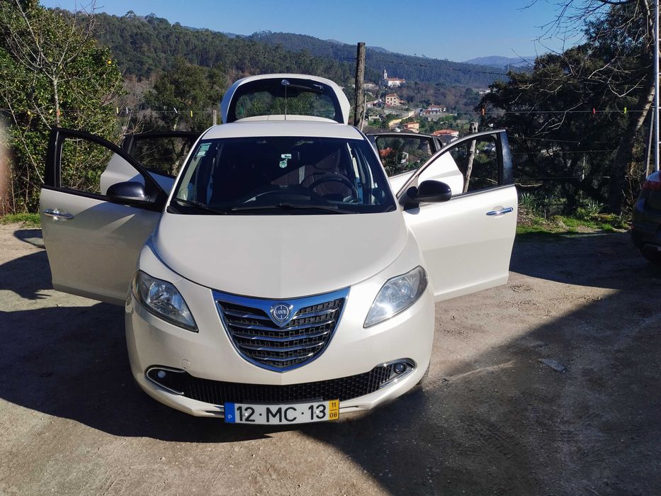 Lancia 1.2 ypsilon